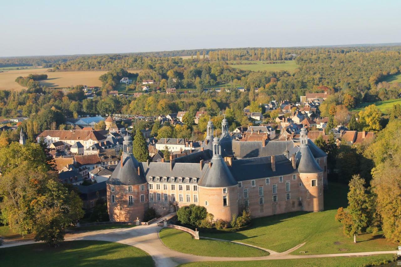 Au 24 Villa Villiers-Louis Eksteriør bilde